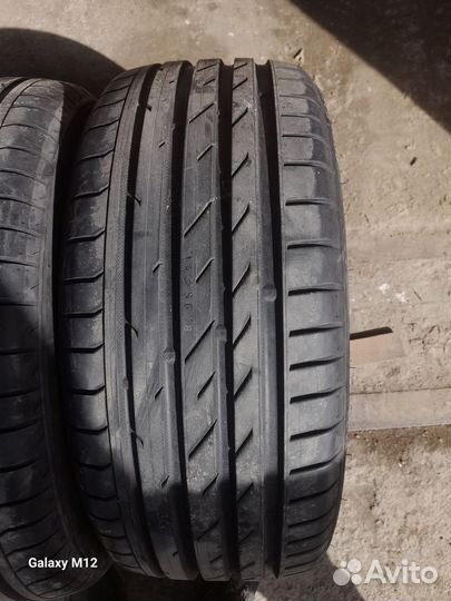 Nokian Tyres Hakka Black 225/45 R18 95