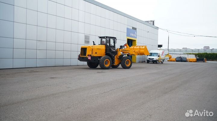 Фронтальный погрузчик Lonking CDM836N, 2023