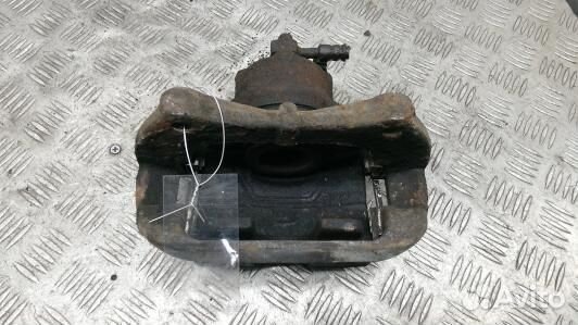 Суппорт тормозной передний правый opel mokka (LKR1