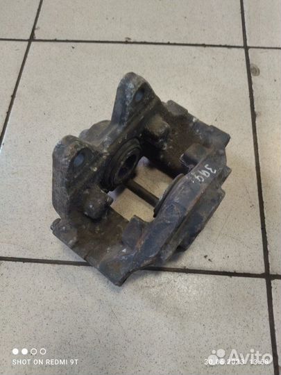 Суппорт тормозной задний левый Mercedes-Benz S600