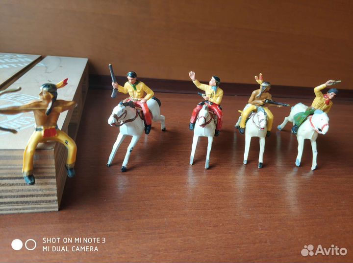 Фигурки пнр, Франция