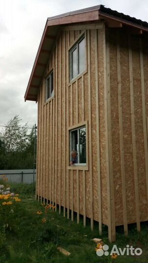 Плотник строитель