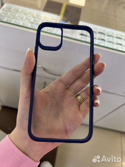 Чехлы на iPhone 11