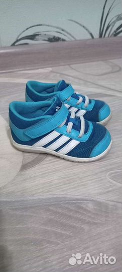 Кроссовки adidas оригинал