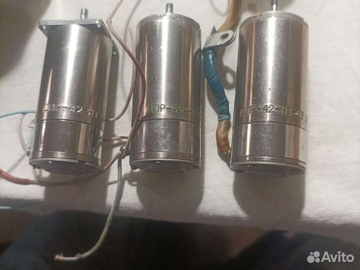 Микроэлектродвигатель