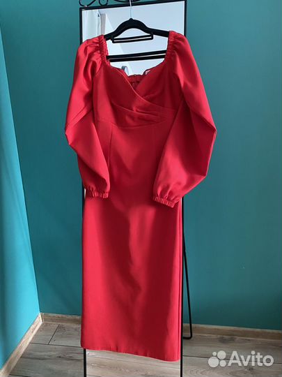 Платье красное миди