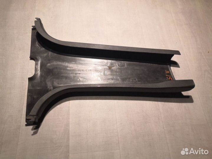 Обшивка стойки левая Mitsubishi Lancer 9 1.6 4G18