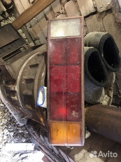 Задние фонари