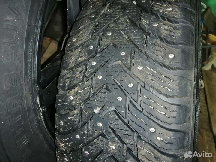 Nokian Tyres Hakkapeliitta 8 SUV 225/60 R17