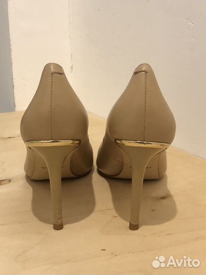 Туфли-лодочки Alba 40 размер