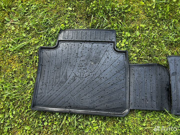 Коврики на camri