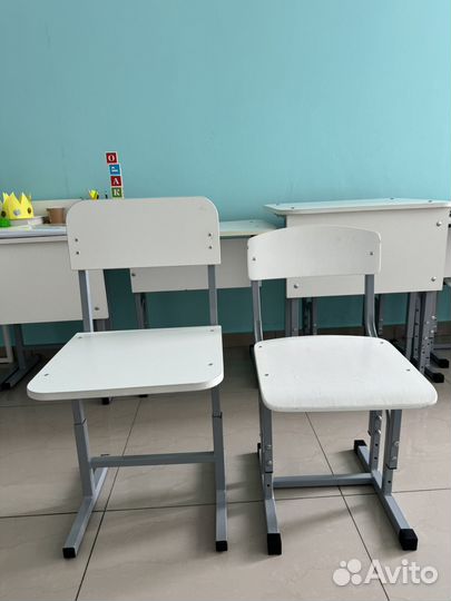 Парты и стулья