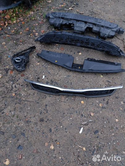 Решотки бампера киа рио 4