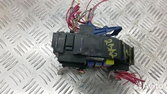 Блок предохранителей cadillac escalade 3 (2BA02M10