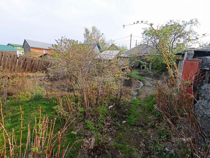 Дом 38 м² на участке 5 сот.