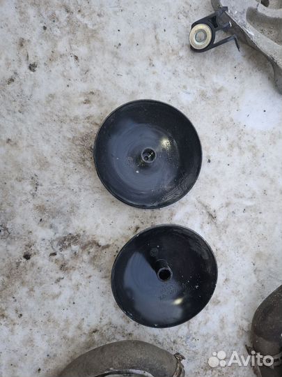 Крышка опоры амортизатора Skoda Rapid