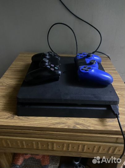 Sony PS4 slim