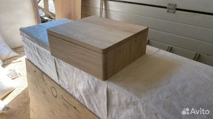 Тумба подвесная прикроватная из массива