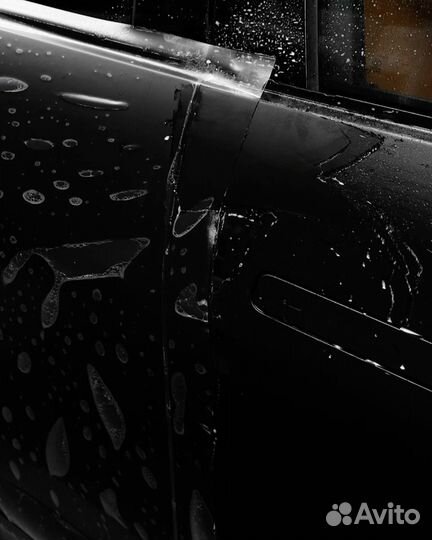 Оклейка автомобиля матовым полиуретаном