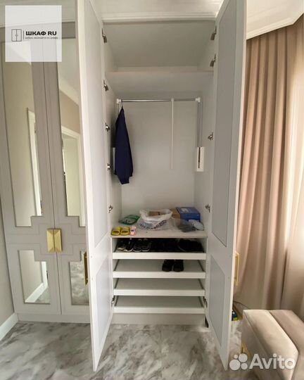 Шкаф распашной с фрезерованными фасадами