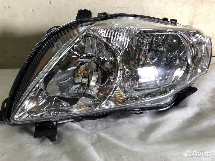 Фара Toyota Corolla 150