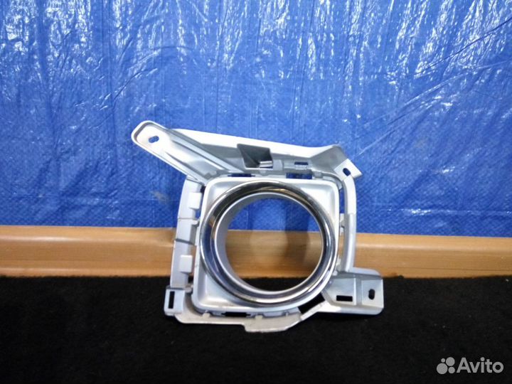 Окантовка птф левая Toyota Land Cruiser 200 2007