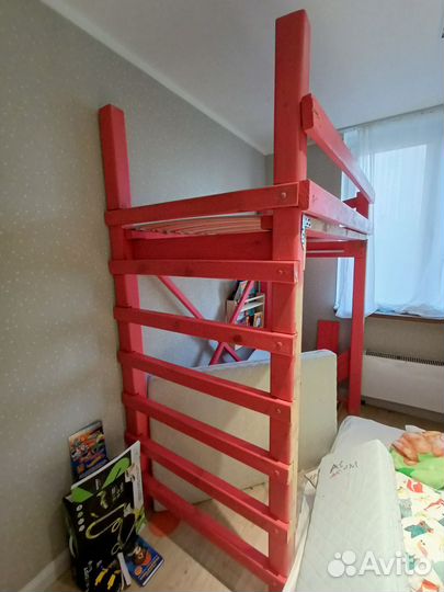Детская кровать чердак из массива сосны