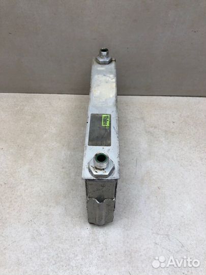 Радиатор масляный Saab 9000 седан 2290 куб.см 200