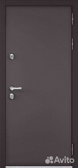 Дверь входная для частного дома