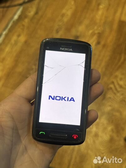 Nokia C6-01