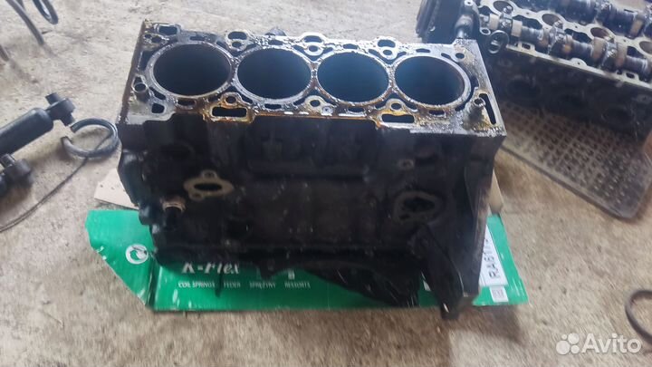 Блок цилиндров Chevrolet Aveo 2012 T300 F16D4