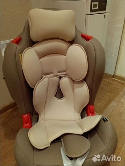 Детское автокресло от 0 до 25 кг