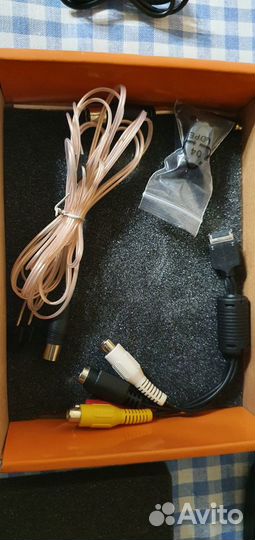 Тв-тюнер для ноутбука Aver Media