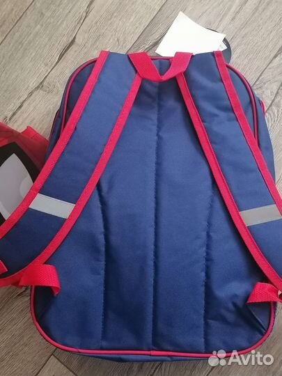 Рюкзак школьный