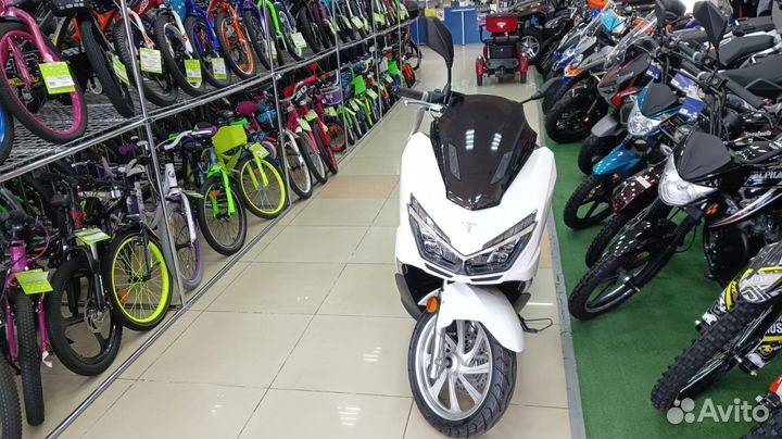 Скутер Vento VMC PCX 200 (В магазине)