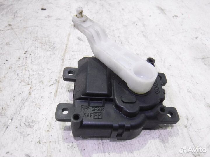 Моторчик заслонки печки