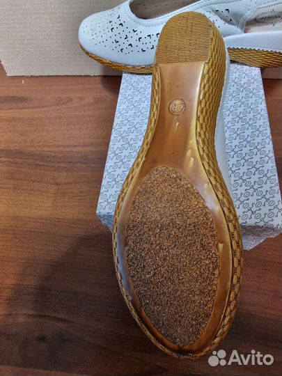 Туфли женские 38 размер новые