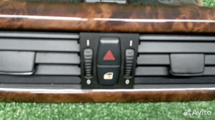 Накладка на торпеду Bmw 5-Series Правая