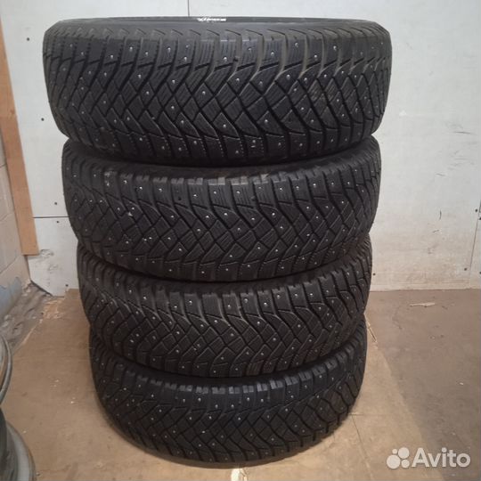 Goodyear Ultra Grip Ice Arctic 2 SUV 225/60 R18 104T