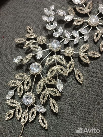 Веточка в прическу