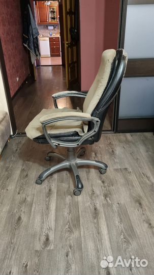 Массажер для ног,Кресло б/у 2000