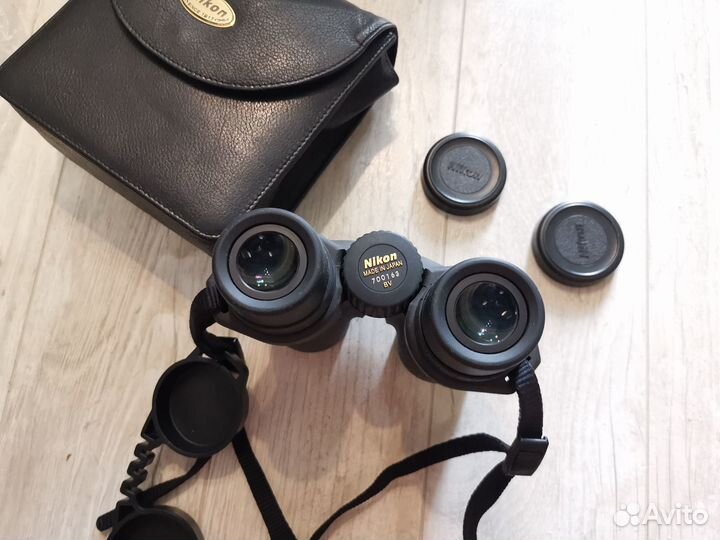 Бинокль Nikon 10x32HG L