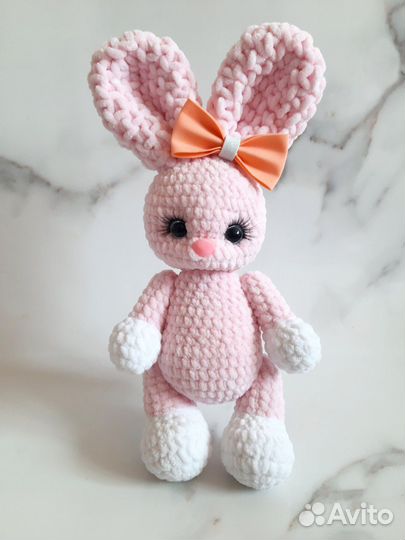 Вязаная игрушка Зайка Молли