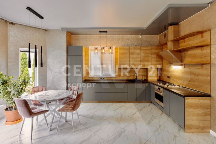 Таунхаус 122 м² на участке 2 сот.