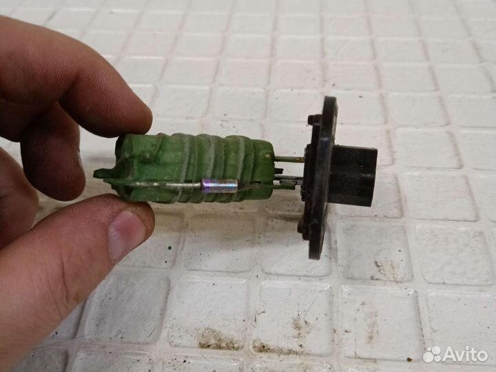 Резистор отопителя печки Chevrolet Niva 2123