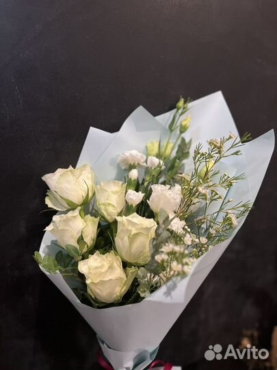 Букет из белых роз