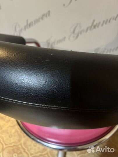 Парикмахерское кресло