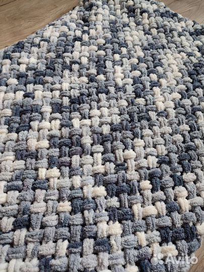 Плед из ализе пуффи