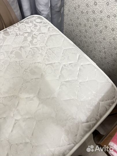 Продам кровать с матрасом 190/80