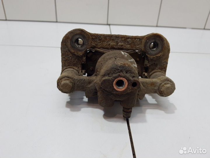 Суппорт задний правый (Hyundai Sonata VI YF)